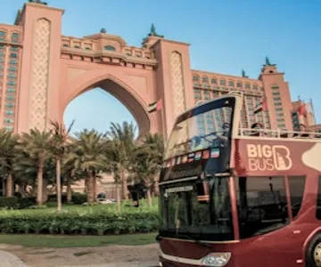 Big Bus Dubai: Hop-On Hop-Off Tour with Dhow Cruise